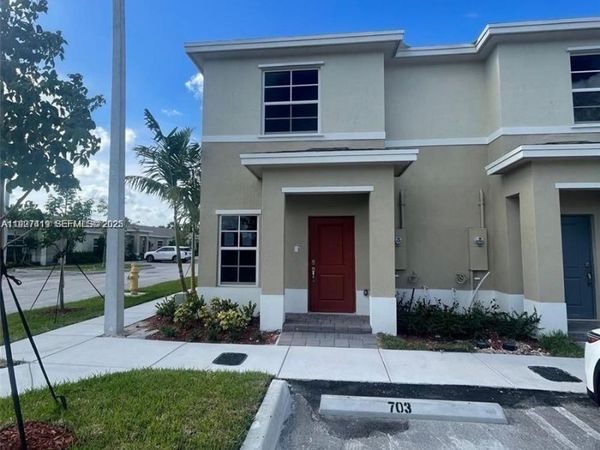 440 NE 4th St, Unit 440, Florida City, FL 33034