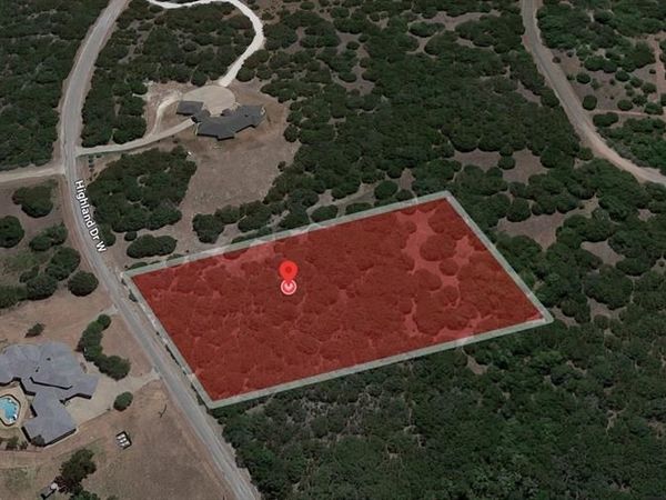 1752 Highland Drive , Whitney, TX 76692