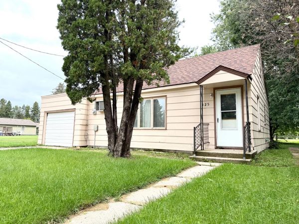 525 2nd Street N, Middle River, MN 56737
