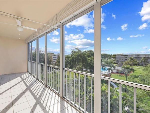 4650 Washington St, Unit 504, Hollywood, FL 33021