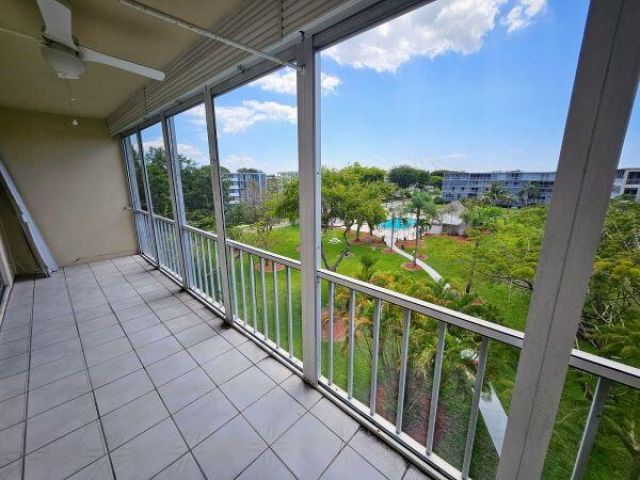4650 Washington Street, Unit 504, Hollywood, FL 33021 Photo