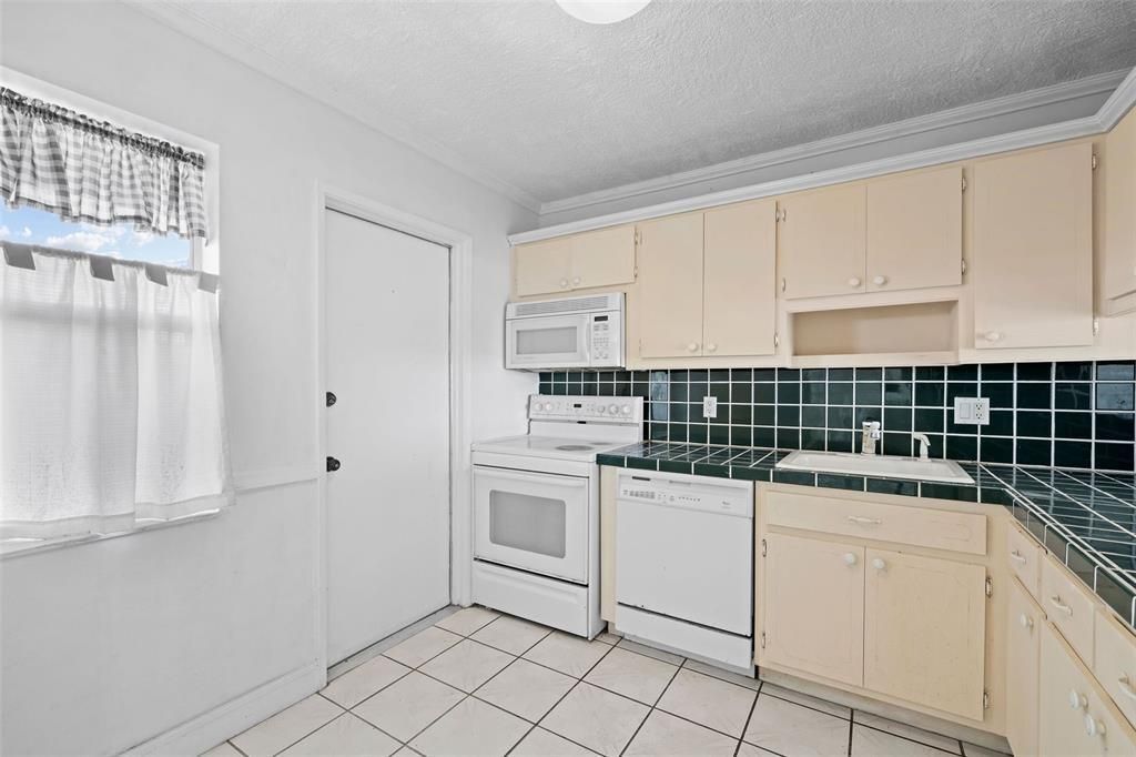 4650 Washington St, Unit 504, Hollywood, FL 33021 Photo