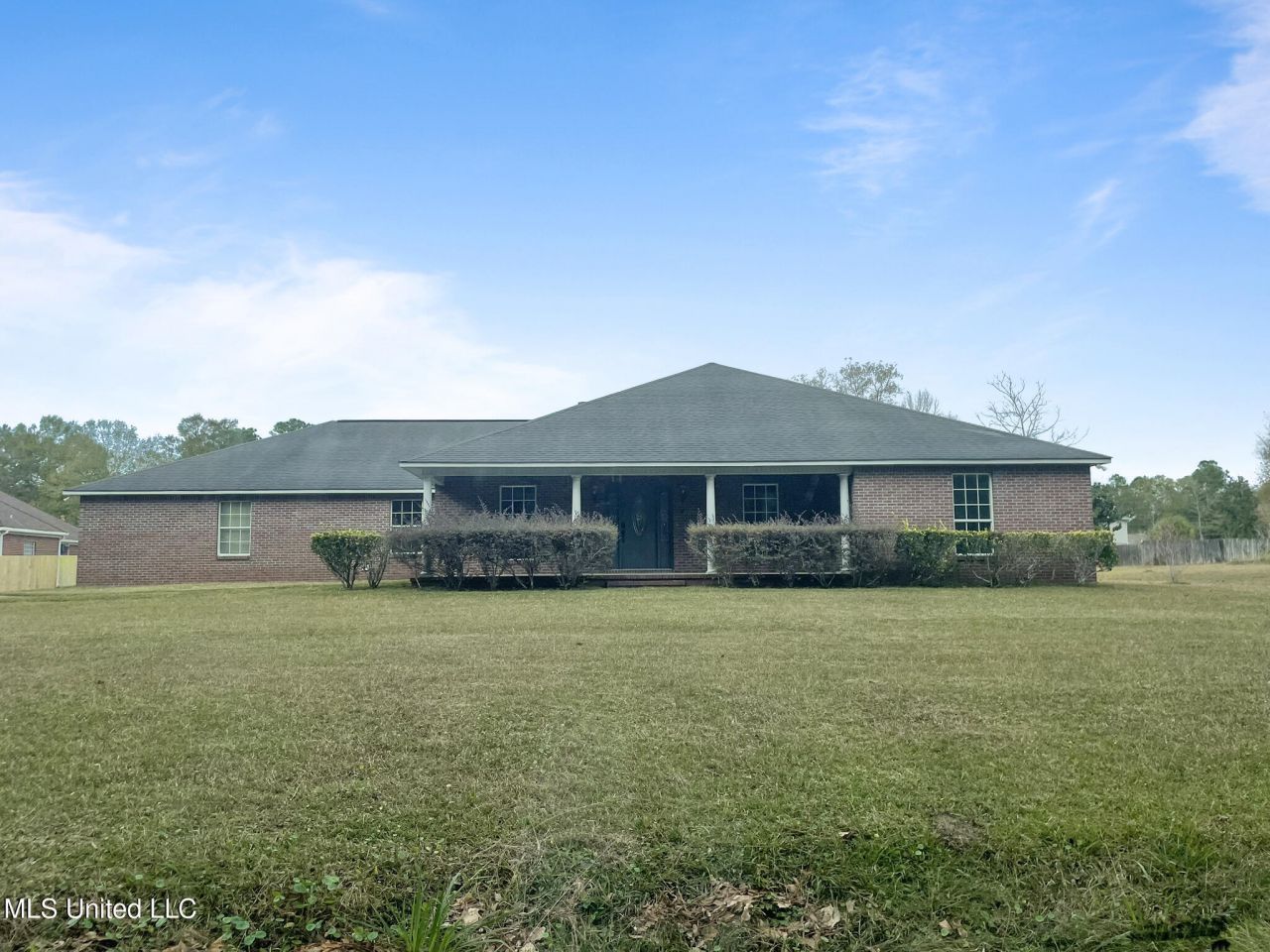 2208 Highland Drive, Gautier, MS 39553 Main Photo