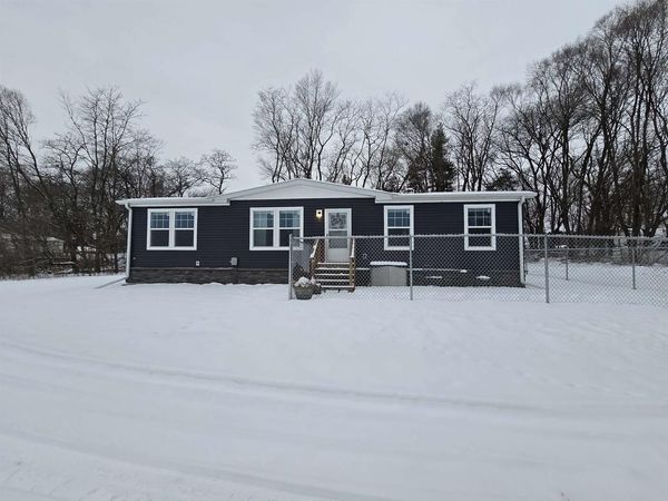 626 N SEMROW ROAD, Coloma, WI 54930