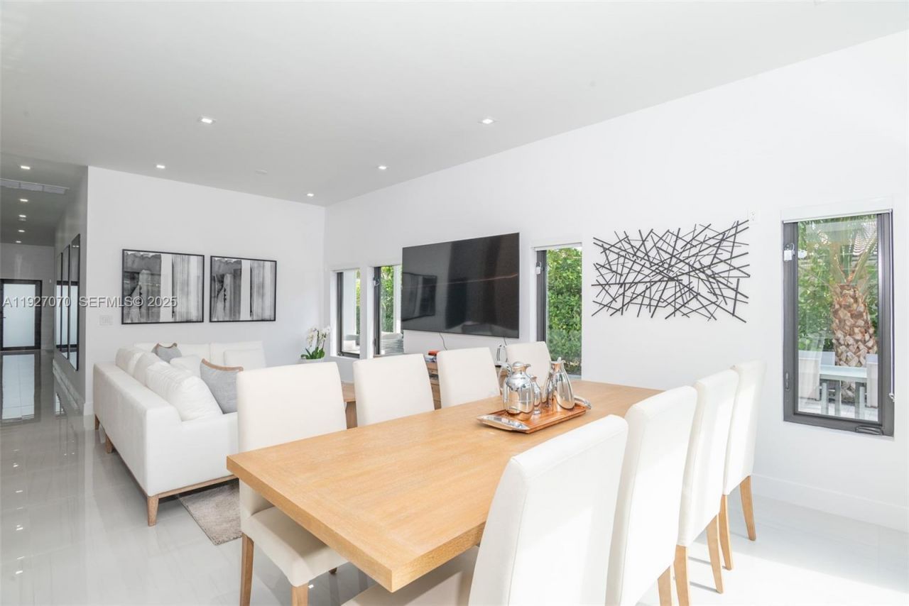 306 Plymouth Rd, West Palm Beach, FL 33405 Photo