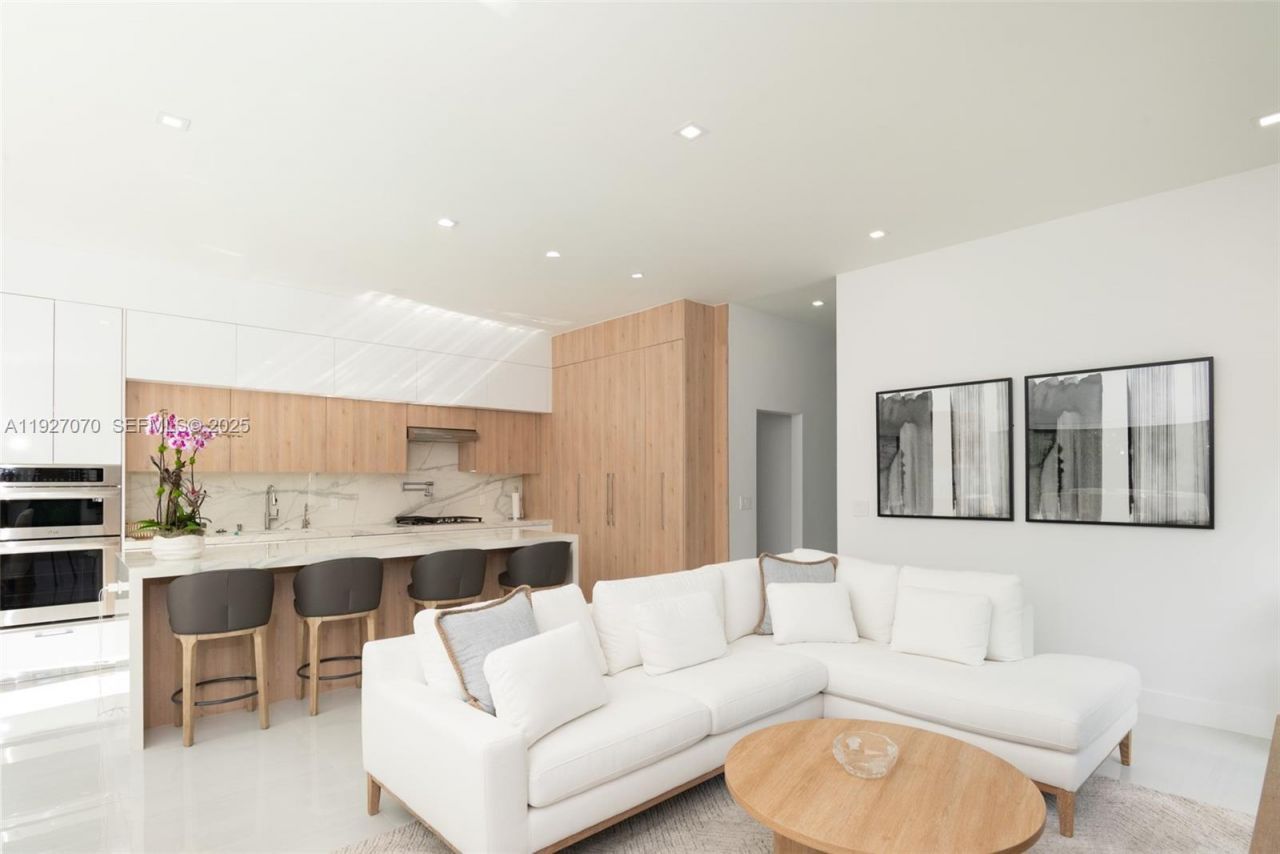 306 Plymouth Rd, West Palm Beach, FL 33405 Photo