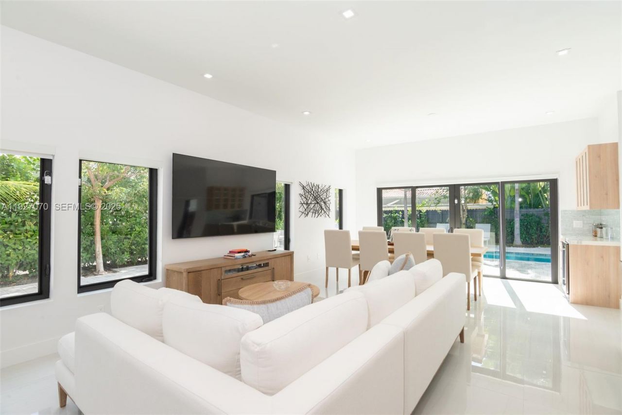 306 Plymouth Rd, West Palm Beach, FL 33405 Photo