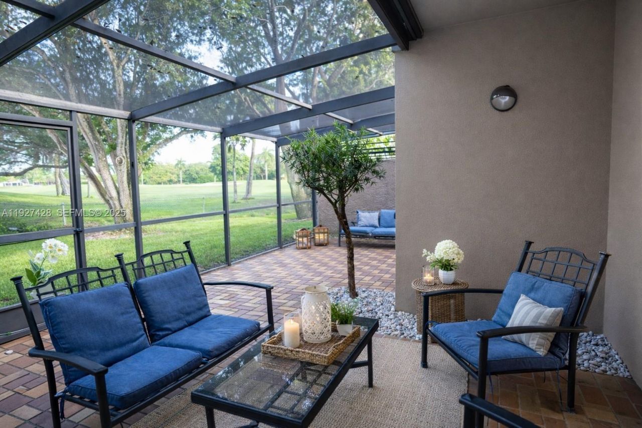 2305 Saint Andrews Rd, Unit 129, Hollywood, FL 33021 Photo