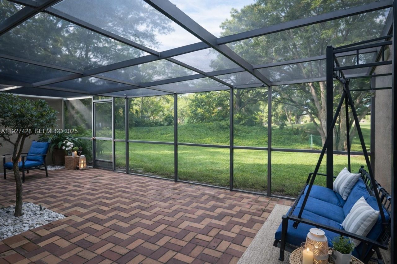 2305 Saint Andrews Rd, Unit 129, Hollywood, FL 33021 Photo