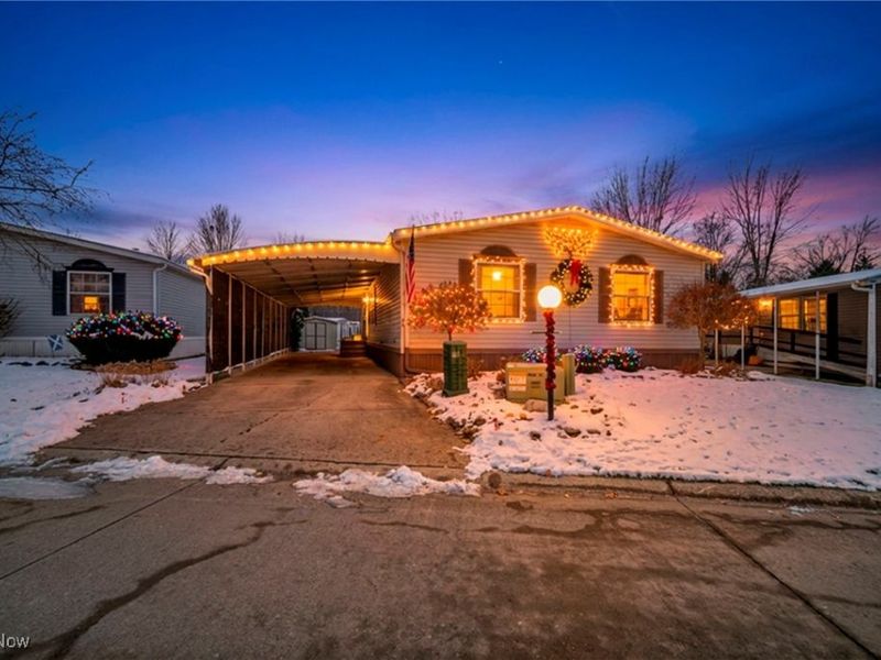 27202 Cook Road, Unit 95, Olmsted Township, OH 44138 Photo 1