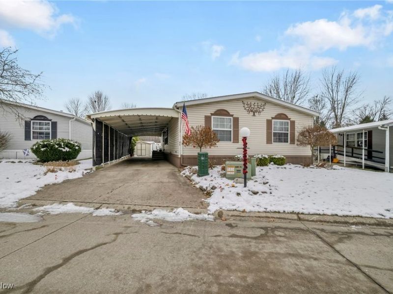 27202 Cook Road, Unit 95, Olmsted Township, OH 44138 Photo 3