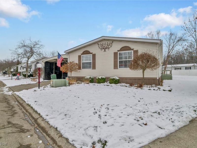 27202 Cook Road, Unit 95, Olmsted Township, OH 44138 Photo 5
