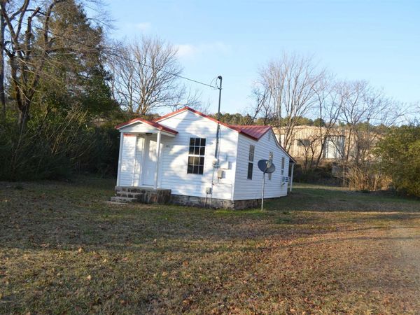 1104 W Searcy Street, Heber Springs, AR 72543