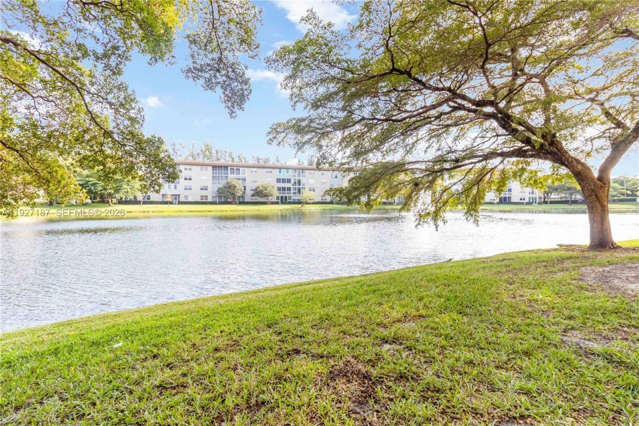 1805 Eleuthera Pt, Unit A2, Coconut Creek, FL 33066 Photo