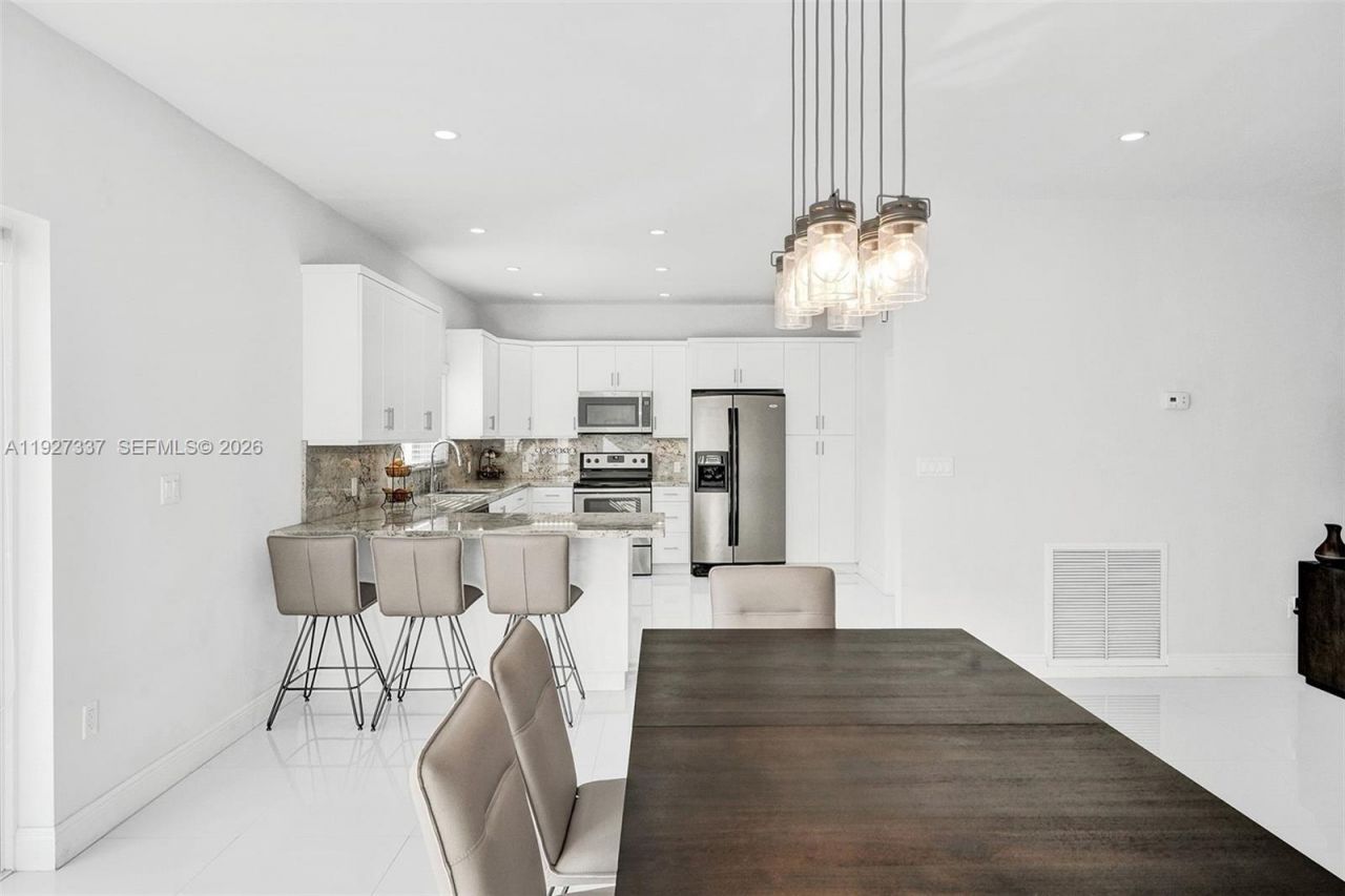 1102 Meadowlark Ave, Miami Springs, FL 33166 Photo