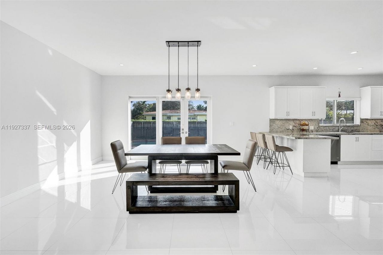 1102 Meadowlark Ave, Miami Springs, FL 33166 Photo