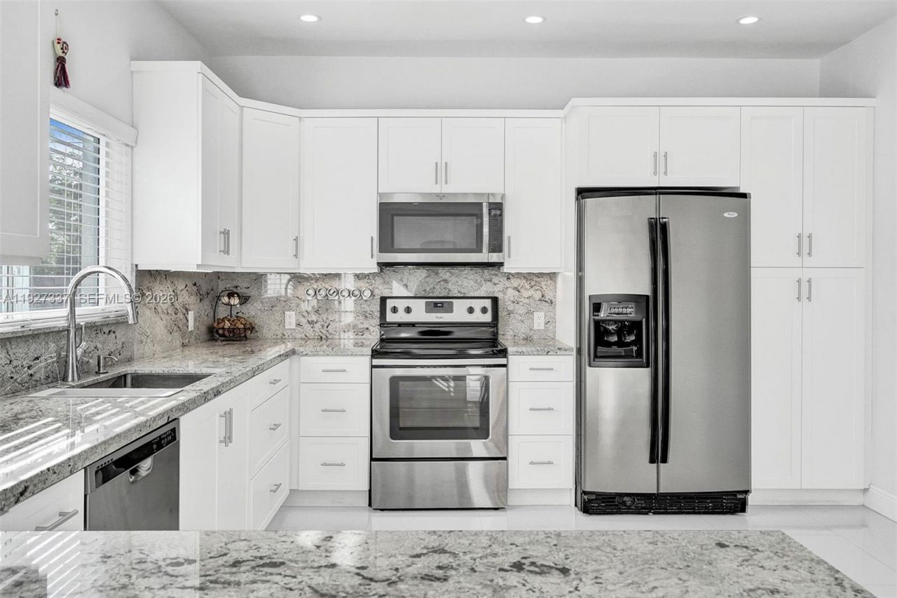 1102 Meadowlark Ave, Miami Springs, FL 33166 Photo