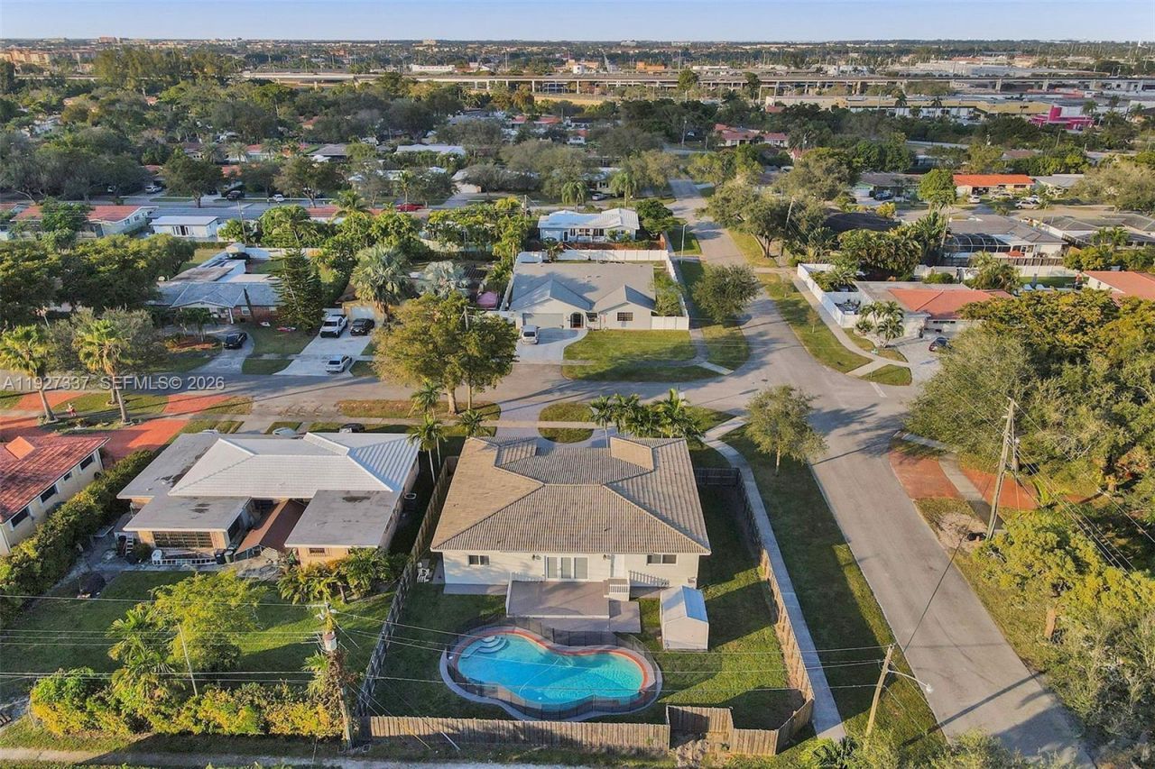 1102 Meadowlark Ave, Miami Springs, FL 33166 Photo