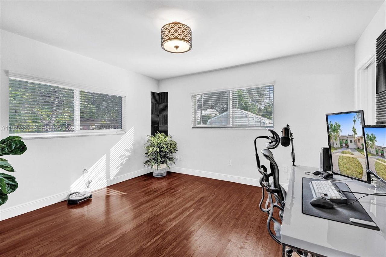 1102 Meadowlark Ave, Miami Springs, FL 33166 Photo