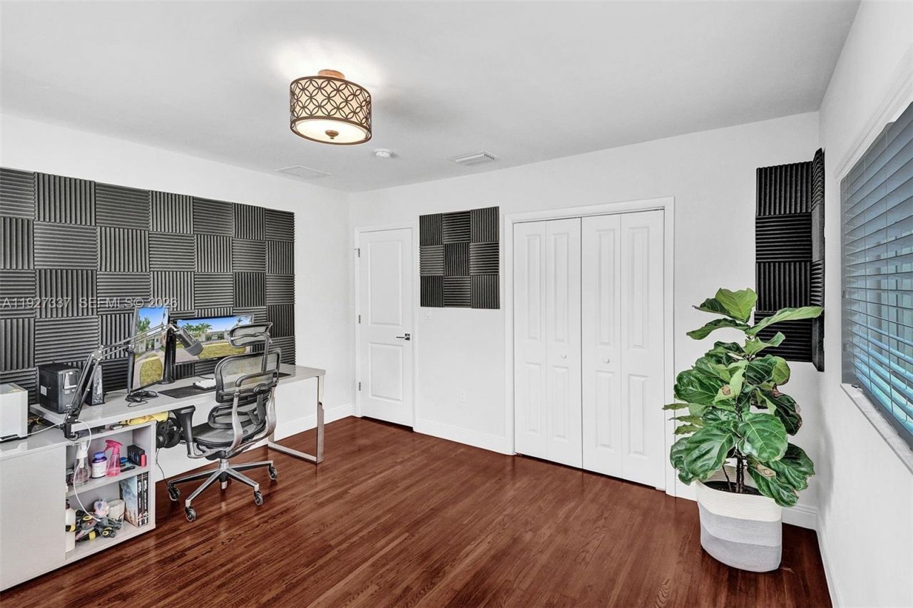 1102 Meadowlark Ave, Miami Springs, FL 33166 Photo