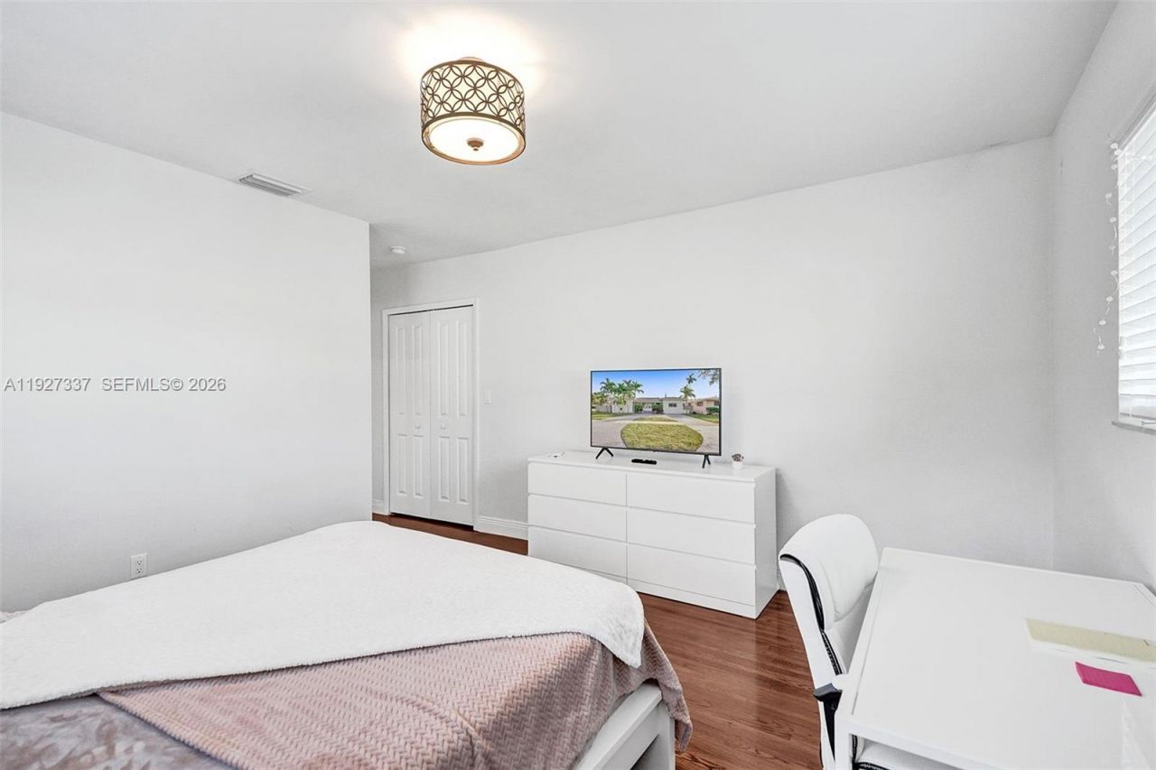 1102 Meadowlark Ave, Miami Springs, FL 33166 Photo