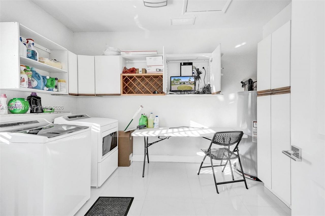 1102 Meadowlark Ave, Miami Springs, FL 33166 Photo