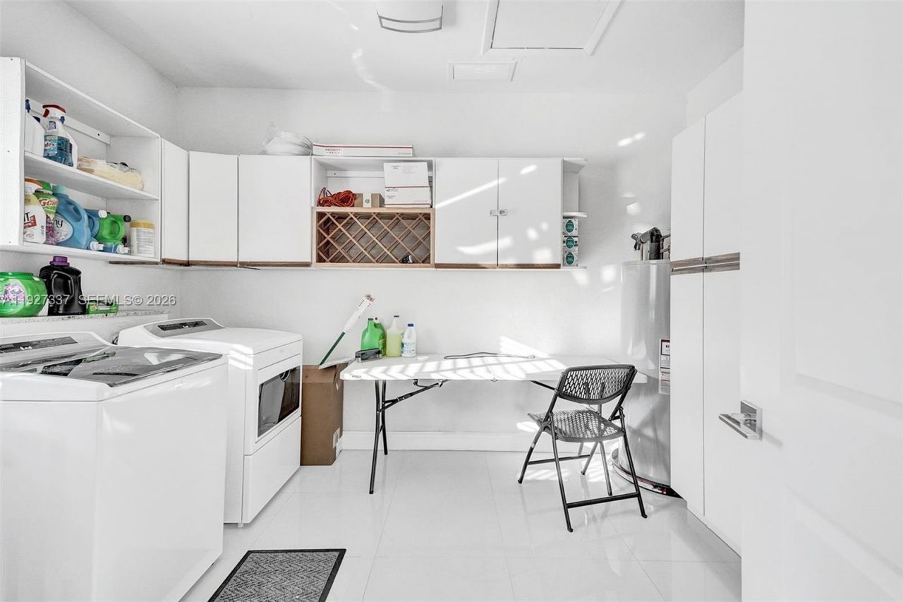 1102 Meadowlark Ave, Miami Springs, FL 33166 Photo