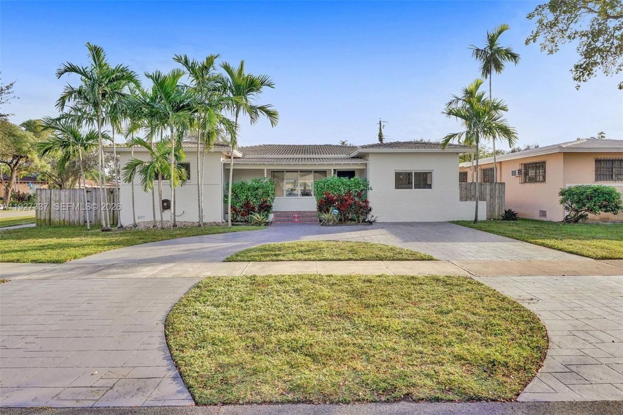 1102 Meadowlark Ave, Miami Springs, FL 33166 Photo