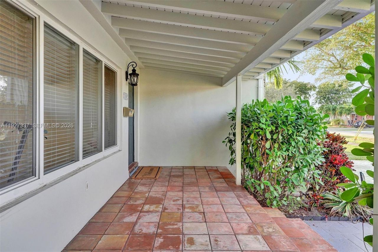 1102 Meadowlark Ave, Miami Springs, FL 33166 Photo