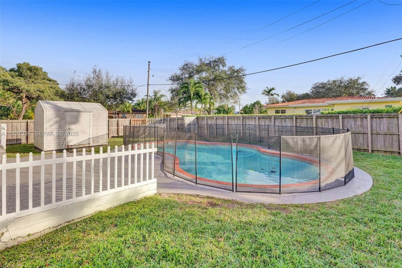 1102 Meadowlark Ave, Miami Springs, FL 33166 Photo