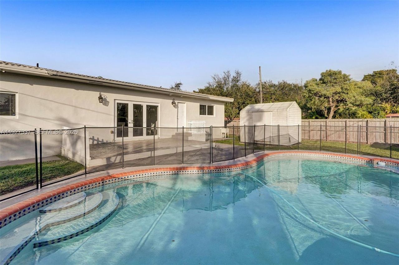 1102 Meadowlark Ave, Miami Springs, FL 33166 Photo