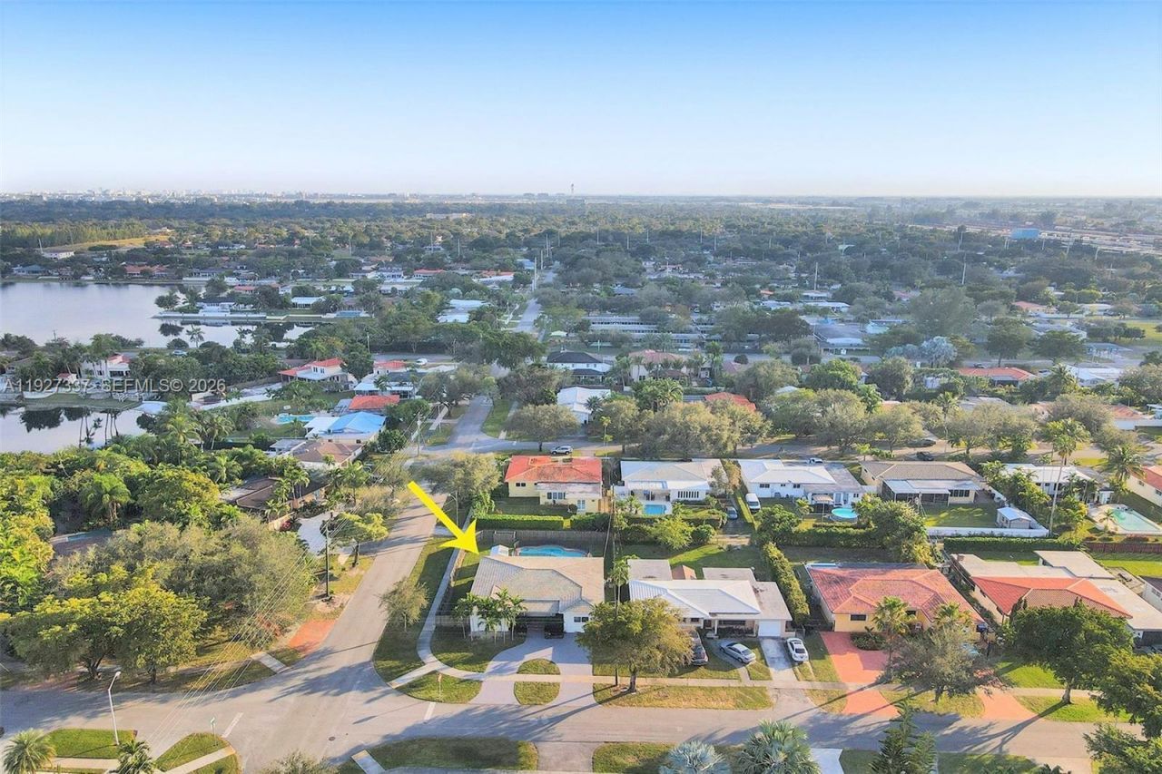 1102 Meadowlark Ave, Miami Springs, FL 33166 Photo