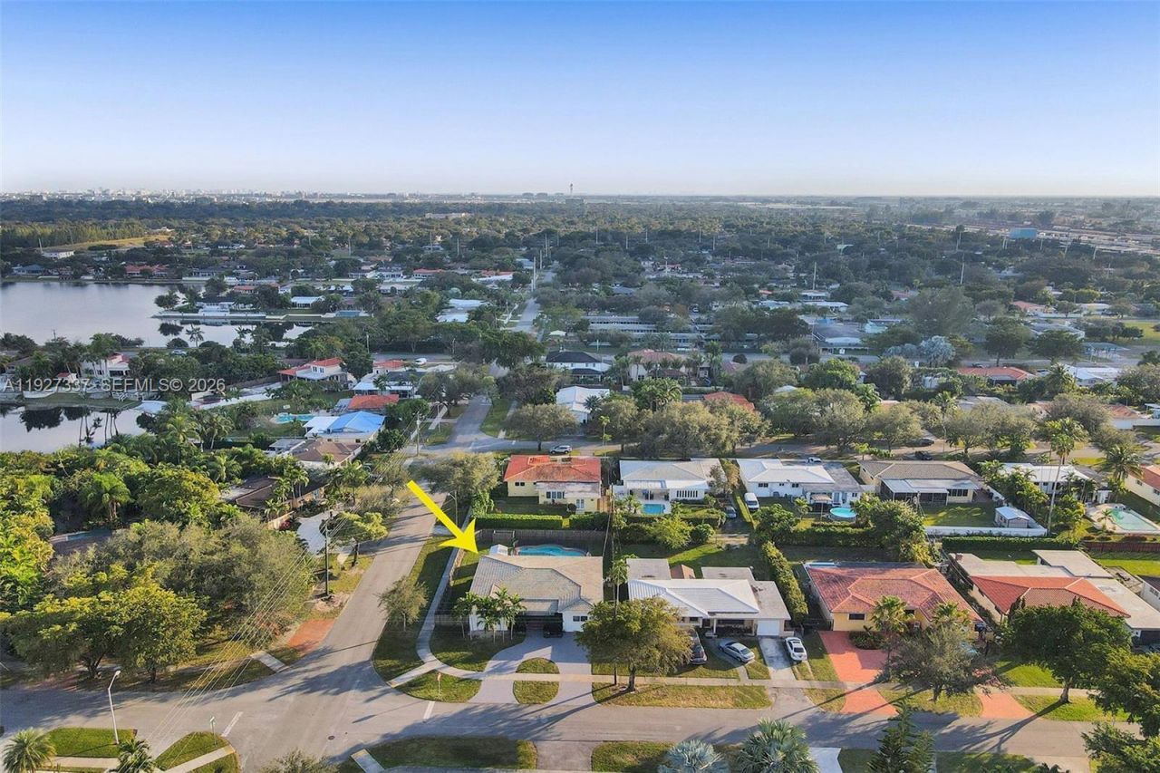 1102 Meadowlark Ave, Miami Springs, FL 33166 Photo