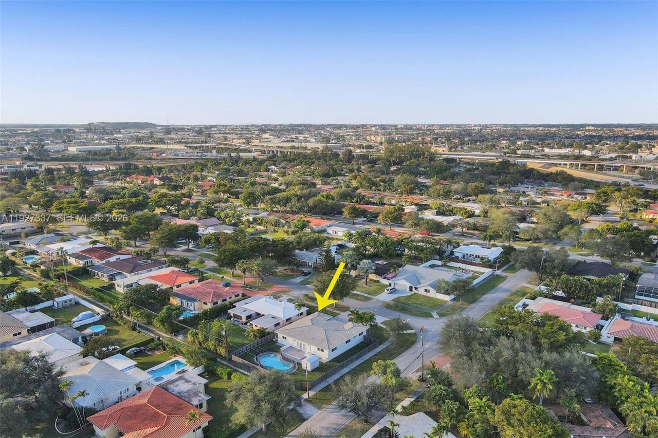 1102 Meadowlark Ave, Miami Springs, FL 33166 Photo