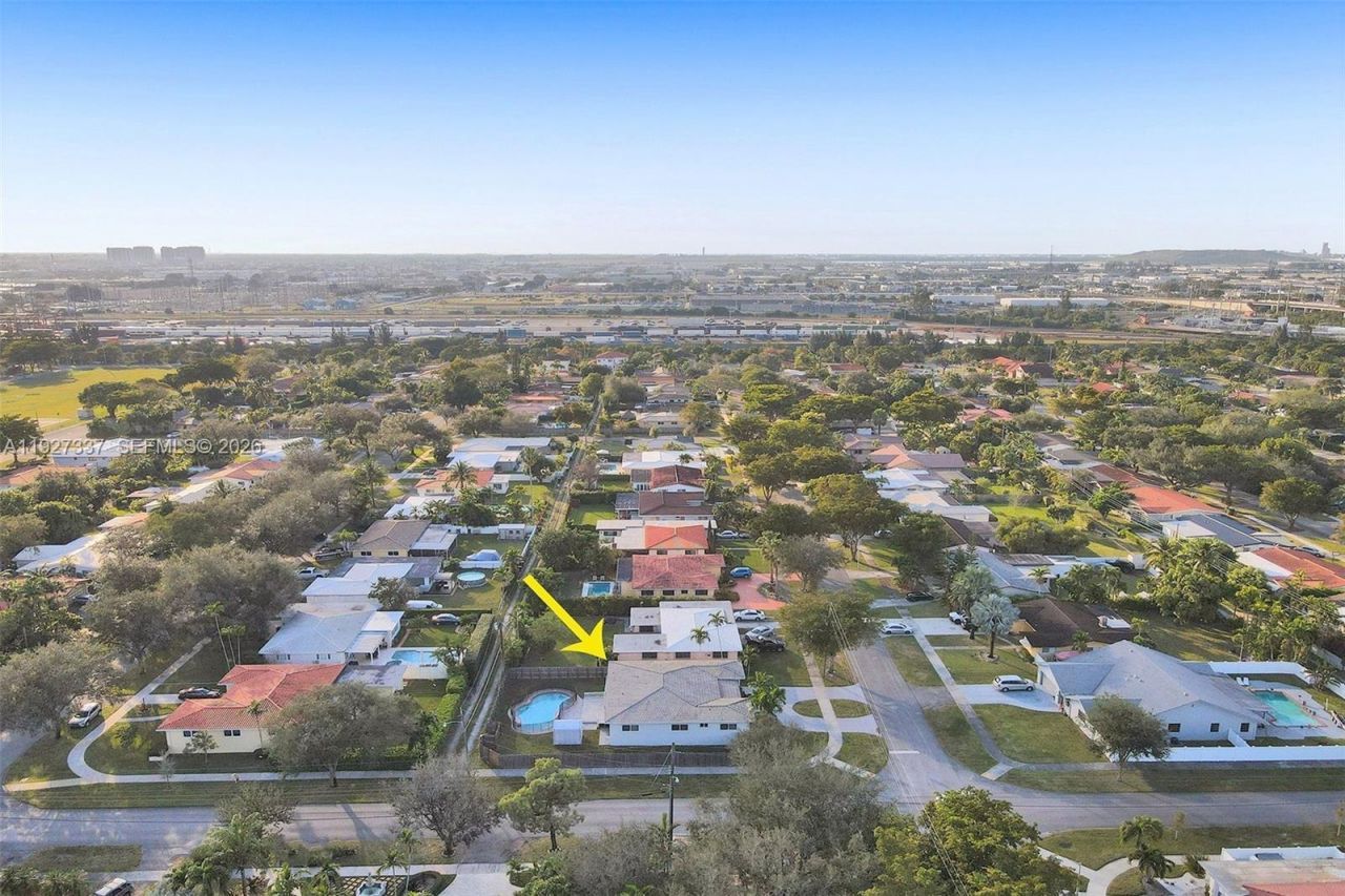 1102 Meadowlark Ave, Miami Springs, FL 33166 Photo