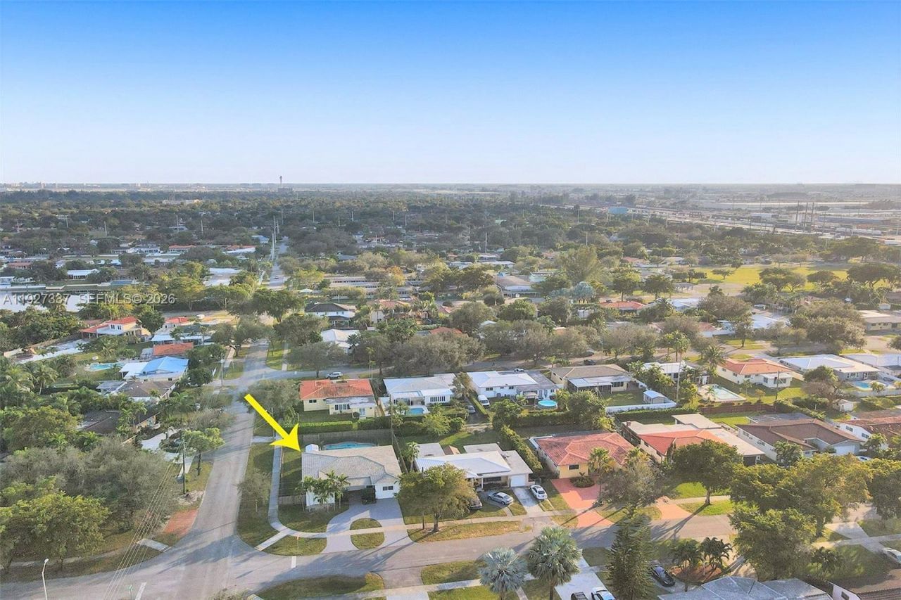 1102 Meadowlark Ave, Miami Springs, FL 33166 Photo