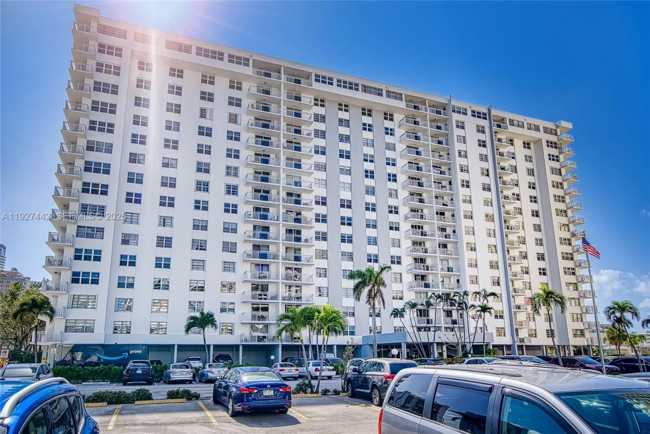 1849 S Ocean Drive, Unit 1405, Hallandale Beach, FL 33009 Photo