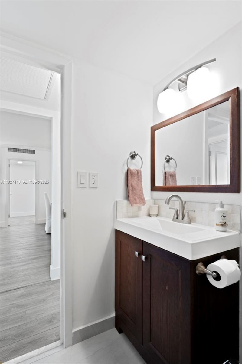 3140 S Ocean Dr, Unit 511, Hallandale Beach, FL 33009 Photo