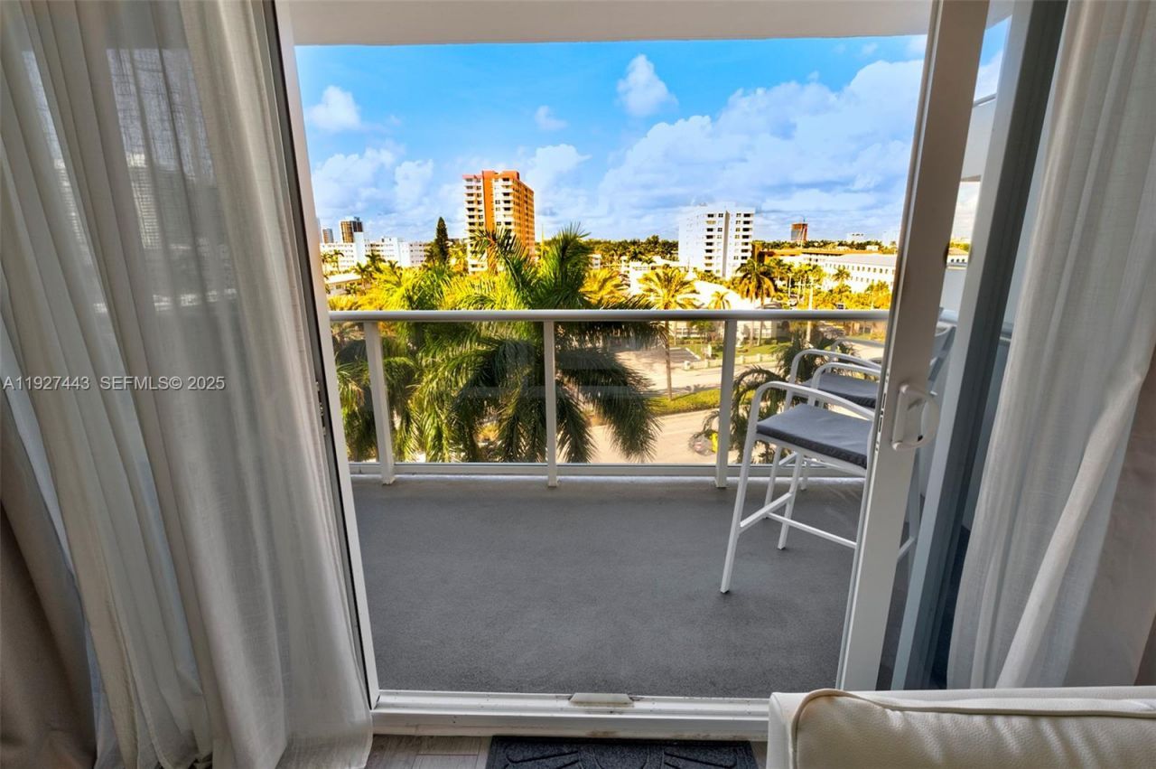 3140 S Ocean Dr, Unit 511, Hallandale Beach, FL 33009 Photo