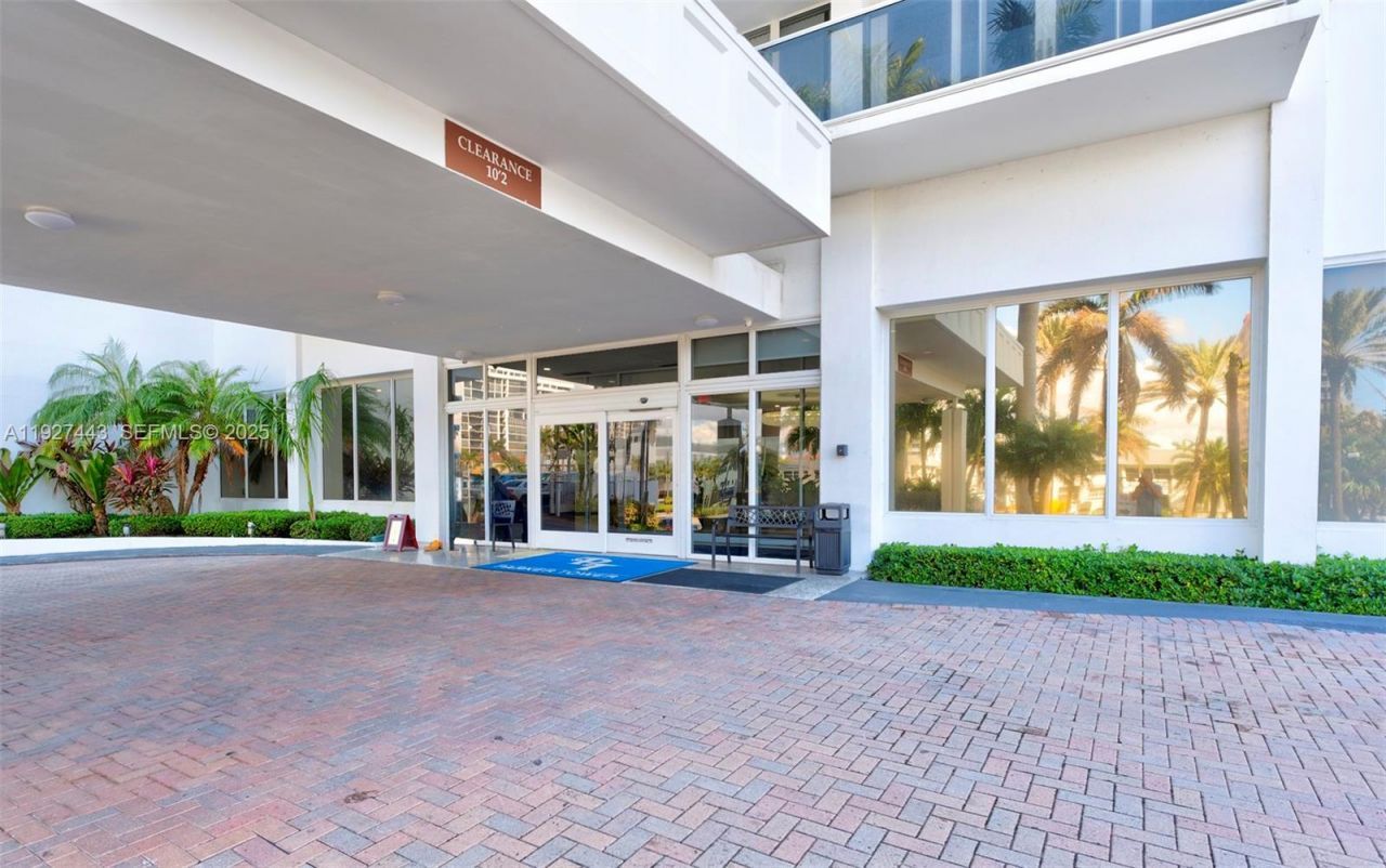 3140 S Ocean Dr, Unit 511, Hallandale Beach, FL 33009 Photo