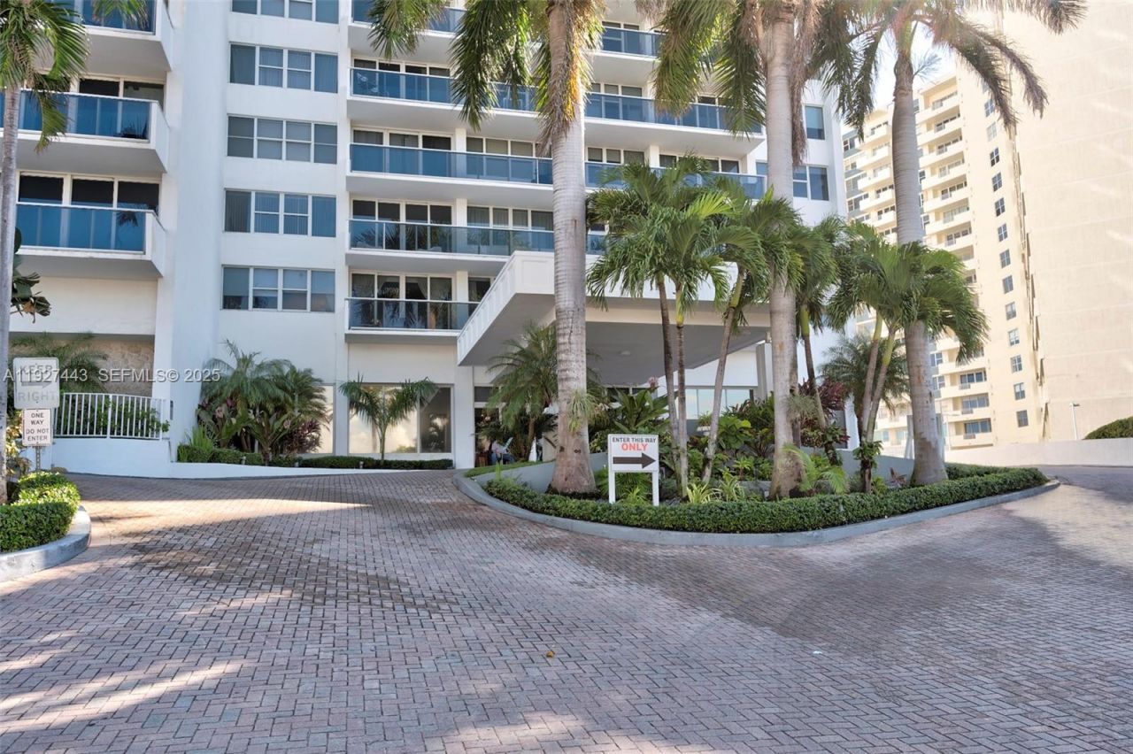 3140 S Ocean Dr, Unit 511, Hallandale Beach, FL 33009 Photo
