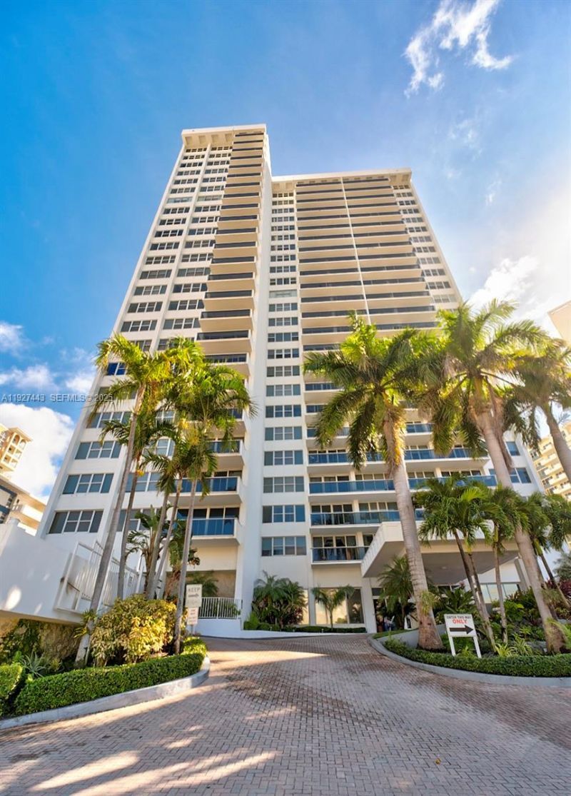 3140 S Ocean Dr, Unit 511, Hallandale Beach, FL 33009 Photo