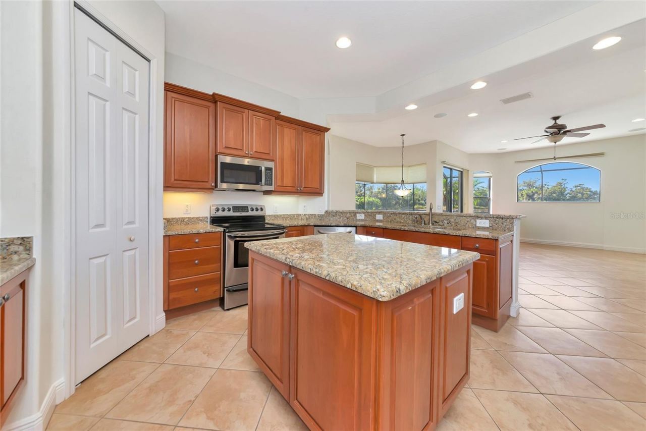 316 148th Court Ne, Bradenton, FL 34212 Photo