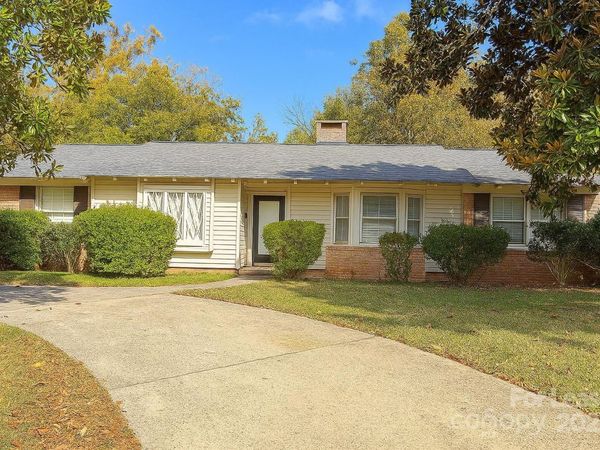 2025 Tyvola Road, Charlotte, NC 28210