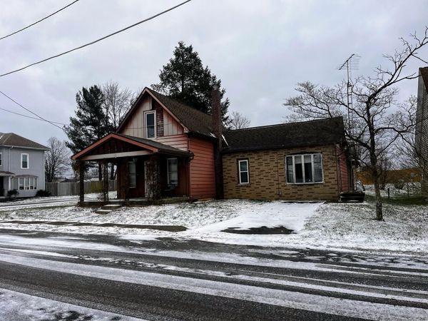 102 Cedar Street S, Danville, OH 43014