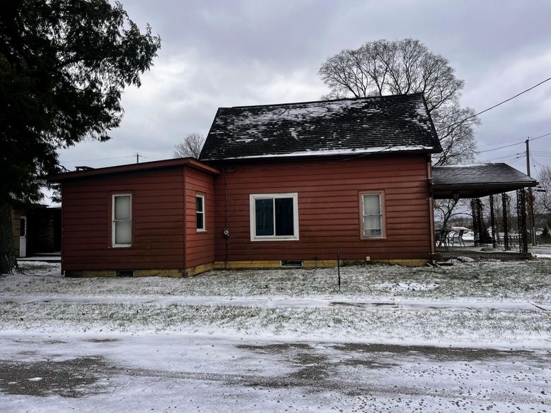 102 Cedar Street S, Danville, OH 43014 Photo 4