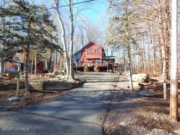 75 WOODHILL Lane, Lake Ariel, PA 18436