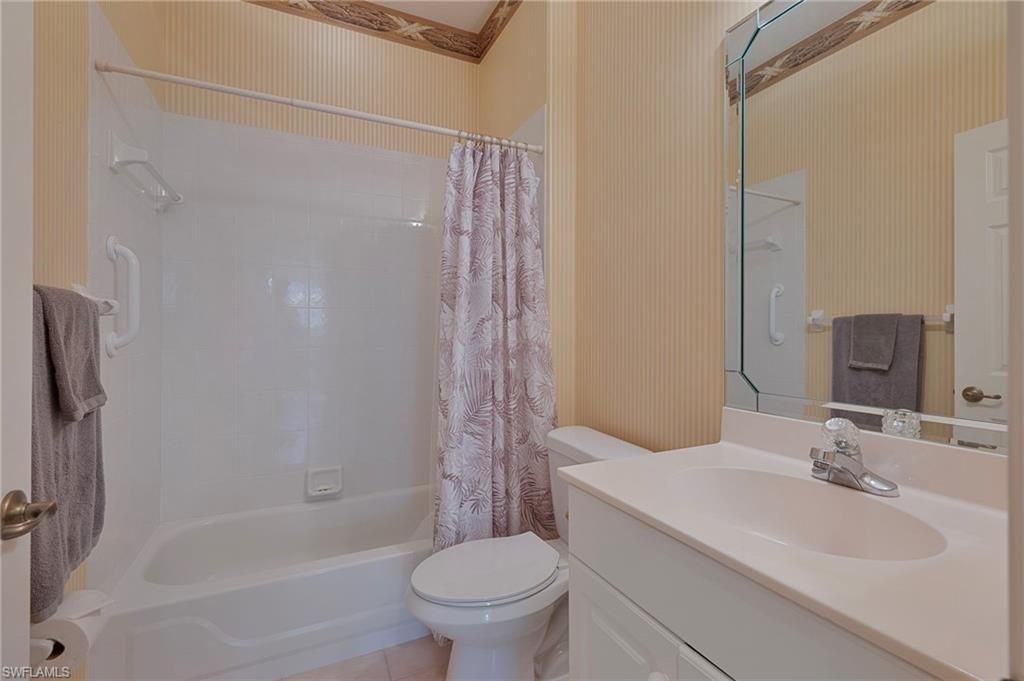 642 Vintage Reserve Cir, Unit 3D, Naples, FL 34119 Photo