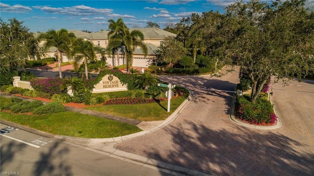 642 Vintage Reserve Cir, Unit 3D, Naples, FL 34119 Photo