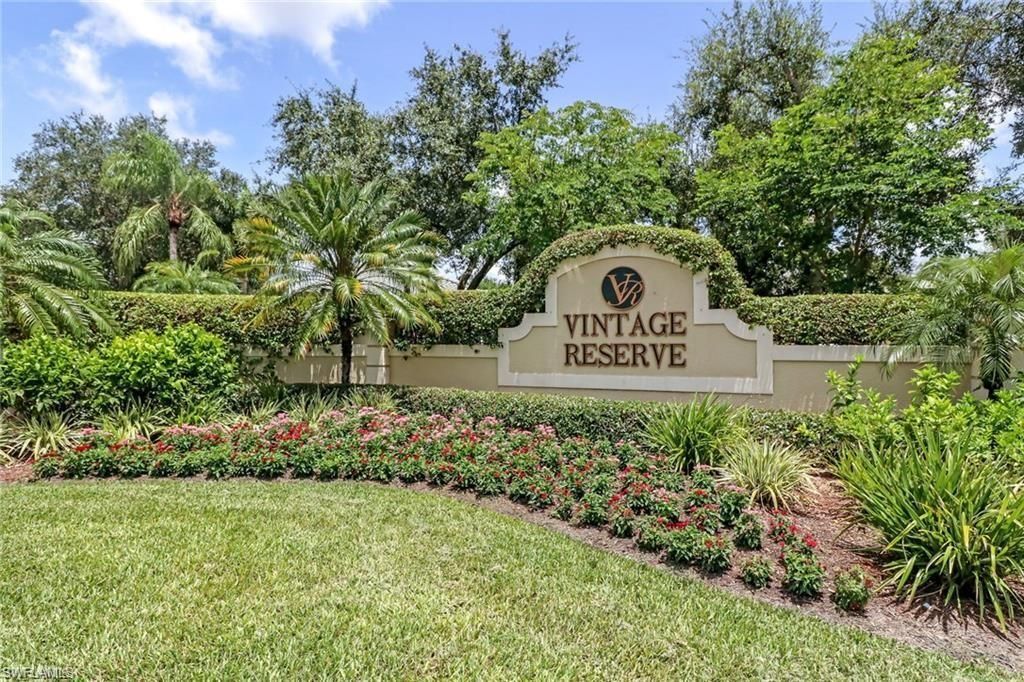 642 Vintage Reserve Cir, Unit 3D, Naples, FL 34119 Photo